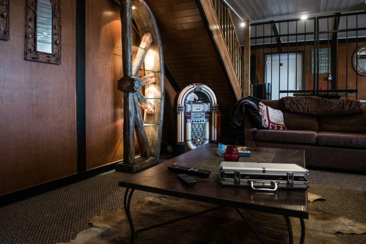 The Wild Atlantic Way Barn Villa โอแรนมอร์ ภายนอก รูปภาพ